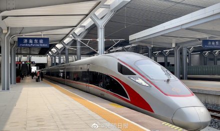 LOL比赛赌注平台:十八大：高铁速度改变中国